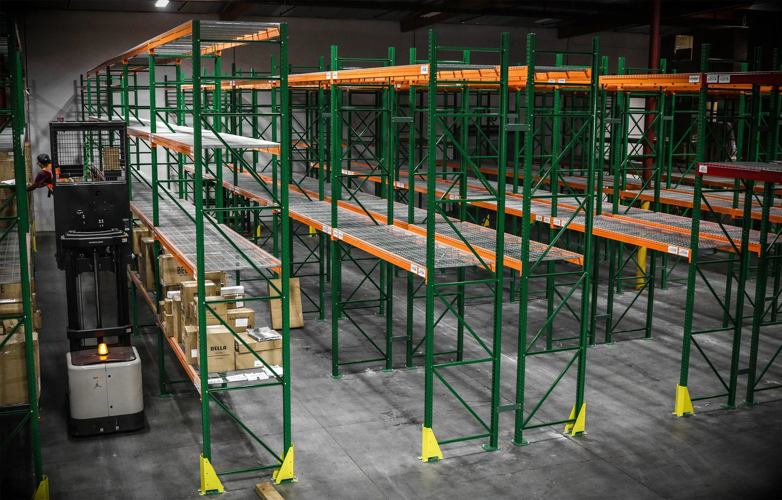What are Pallet Racking Beams and Uprights?